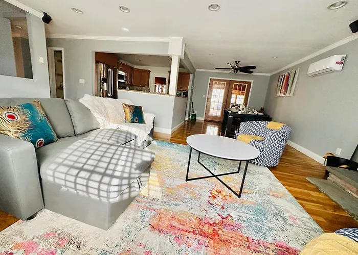 Cedar Mill Hideaway